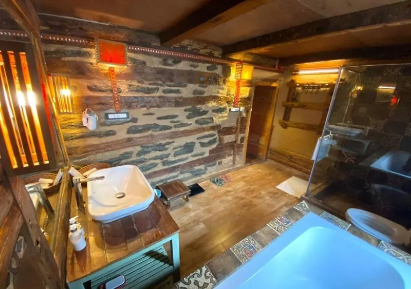 Hotel Meenabagh Homes Ratnari Shimla India